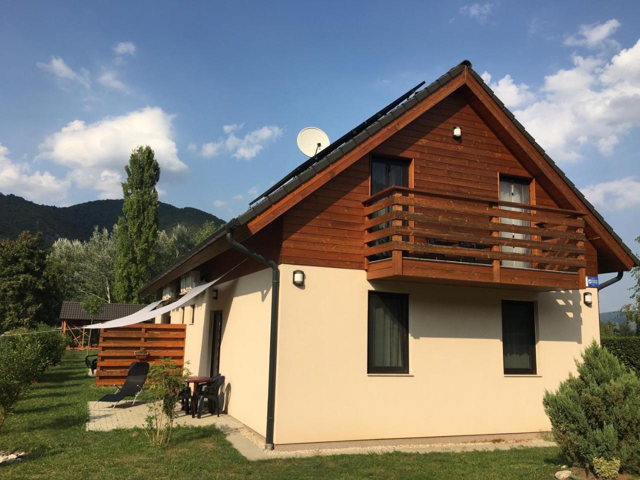 Dunazug Apartmanház Domos Exterior foto