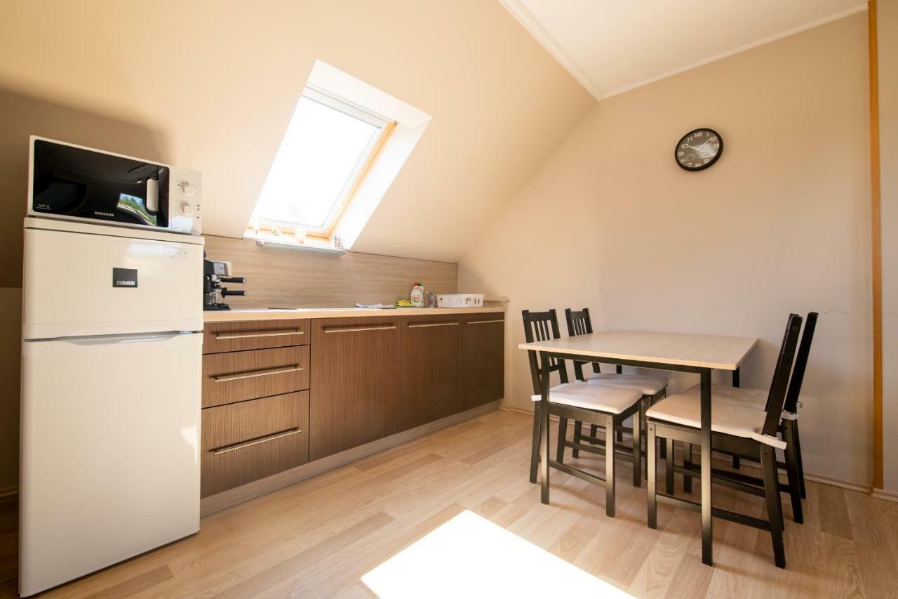 Dunazug Apartmanház Domos Exterior foto